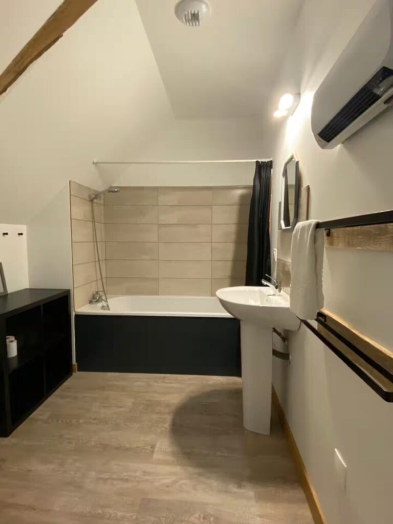 Salle de bain du dortoir